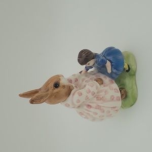 Dollie Bunnykins China Figurine "Playtime" (1972)
